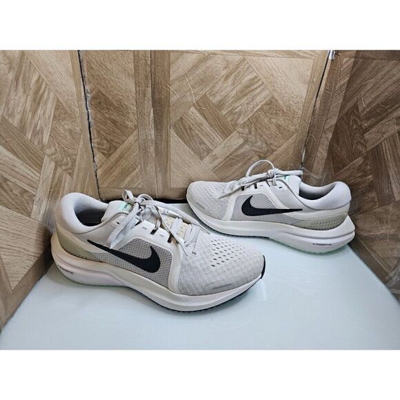 Brand New Nike Women's Air Zoom Vomero 16 Running Shoes 10. 204 - Picture 2 of 10
